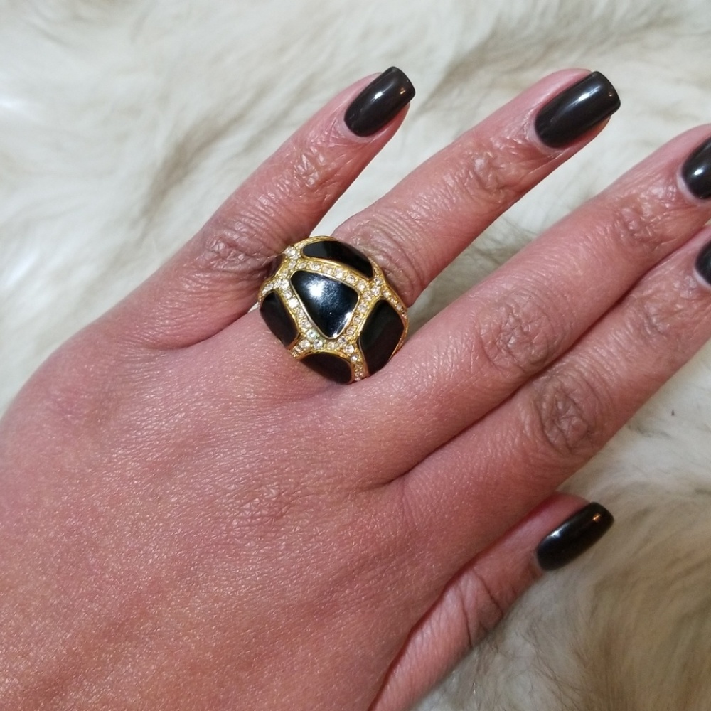 Cocktail ring